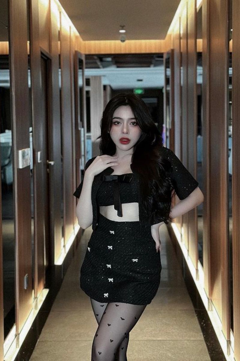 Ảnh hotgirl Huỳnh Lâm Tố Ngân sexy 6