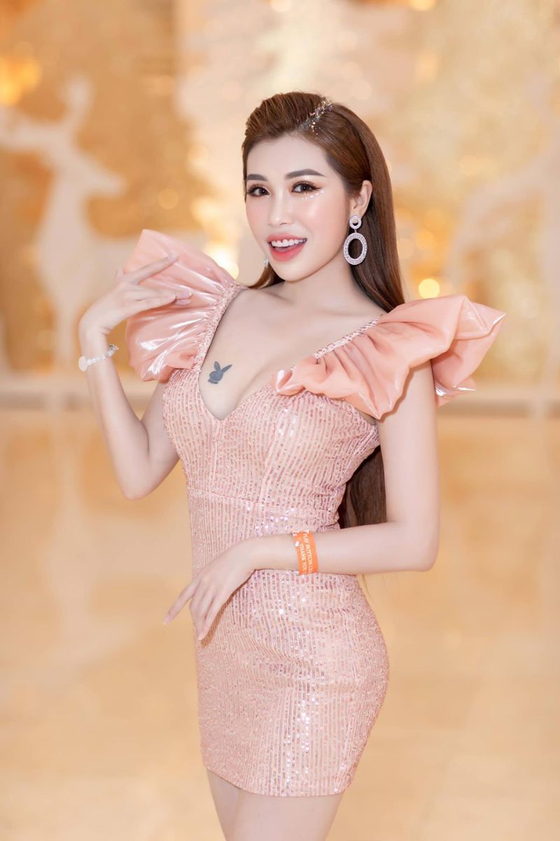 Ảnh hotgirl Pinky Bảo Trân sexy 30