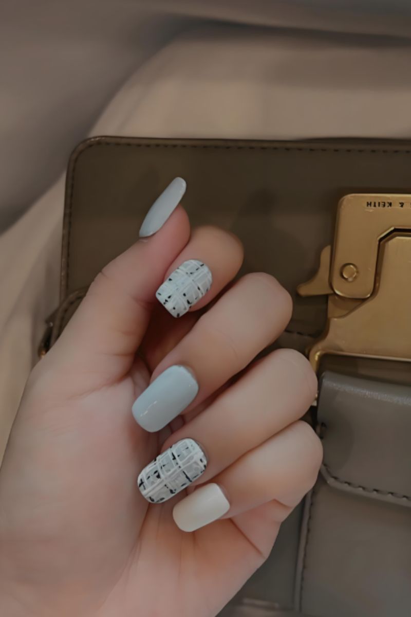 Ảnh nail Hàn Quốc đơn giản 10