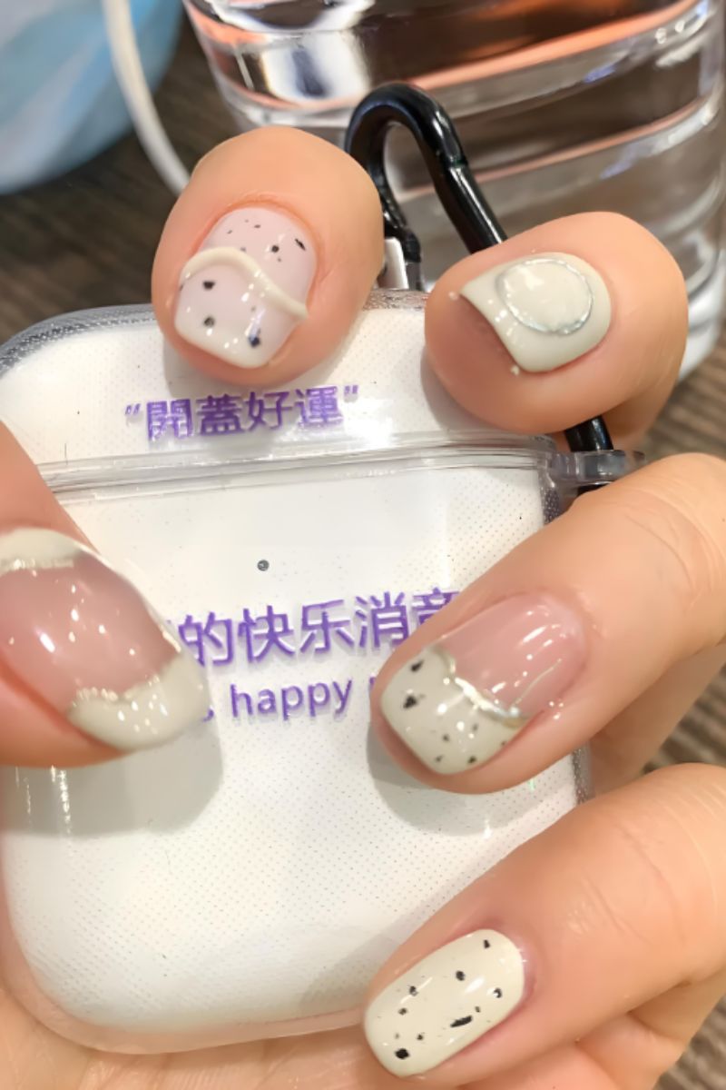 Ảnh nail Hàn Quốc đơn giản 12