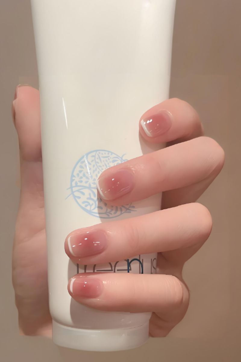 Ảnh nail màu hồng trắng 1