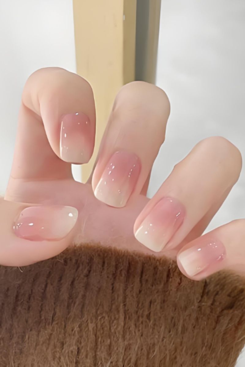 Ảnh nail màu hồng trắng 12