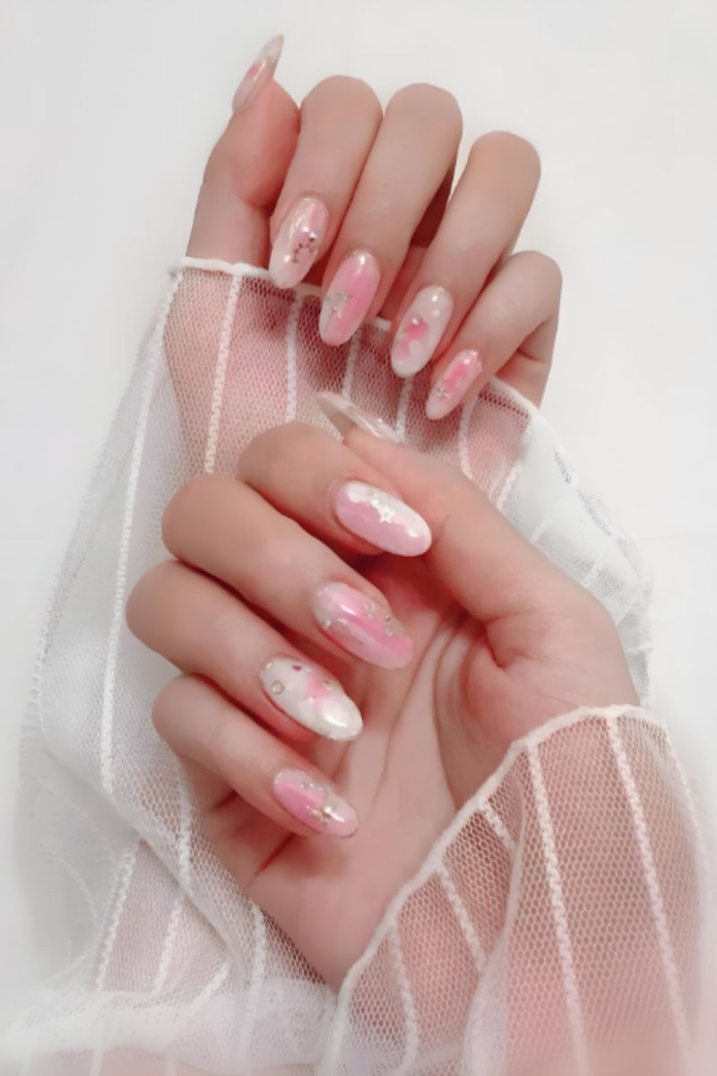 Ảnh nail màu hồng trắng 5