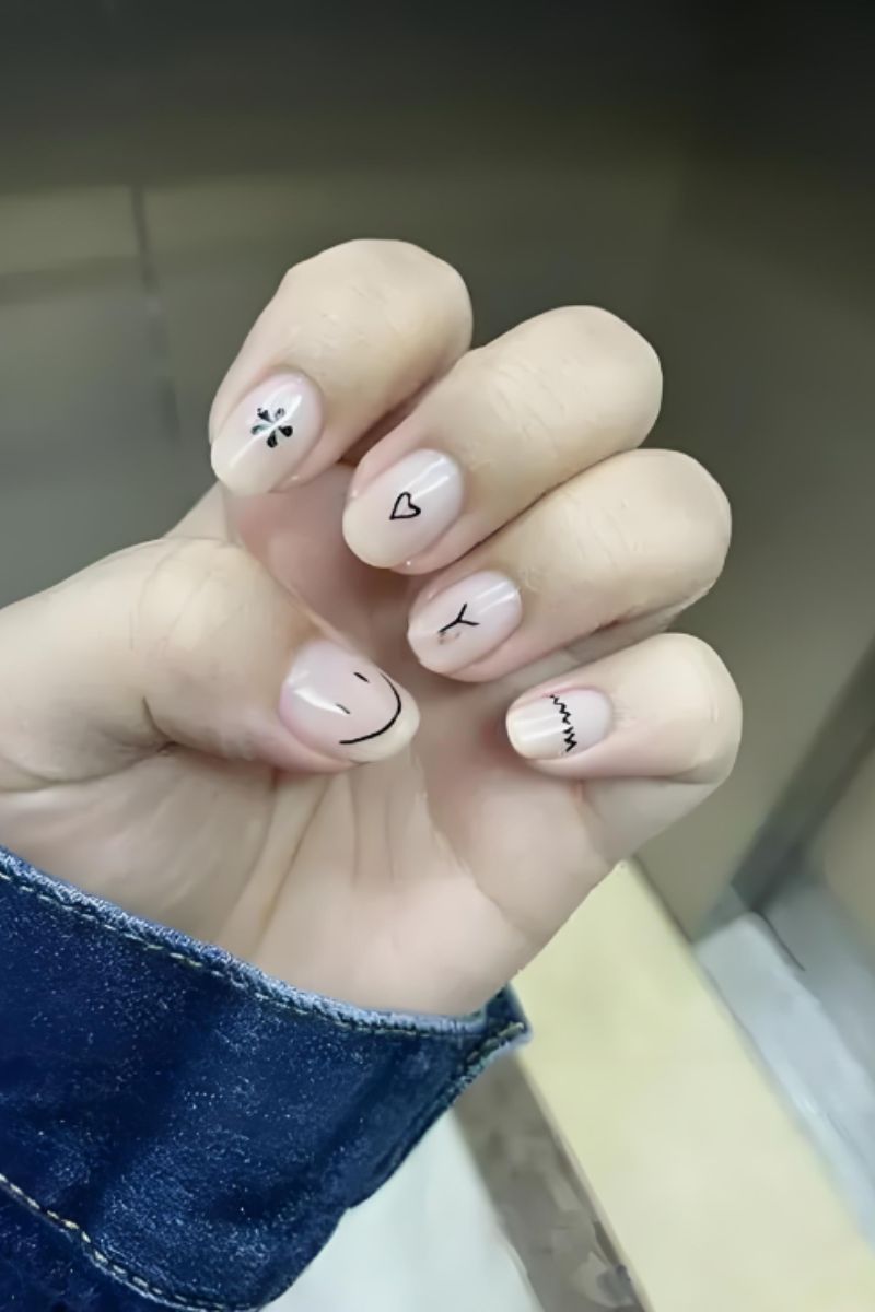 Ảnh nail tay vẽ đơn giản 8