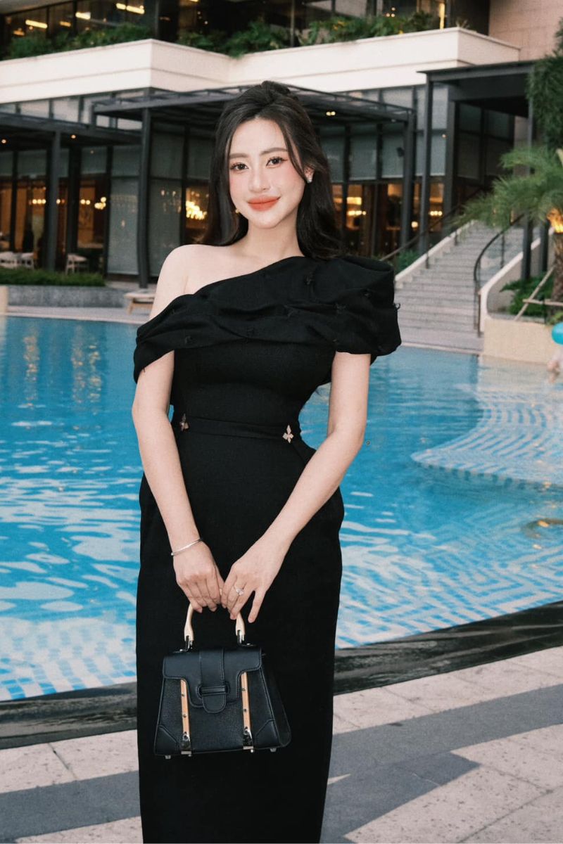 Ảnh Nguyễn Thu Ngân sexy