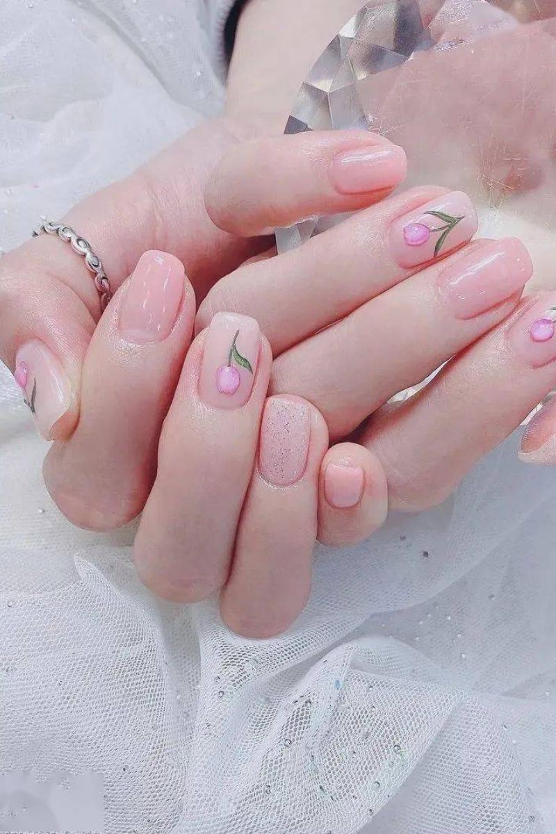 Ảnh vẽ nail hoa tulip 8