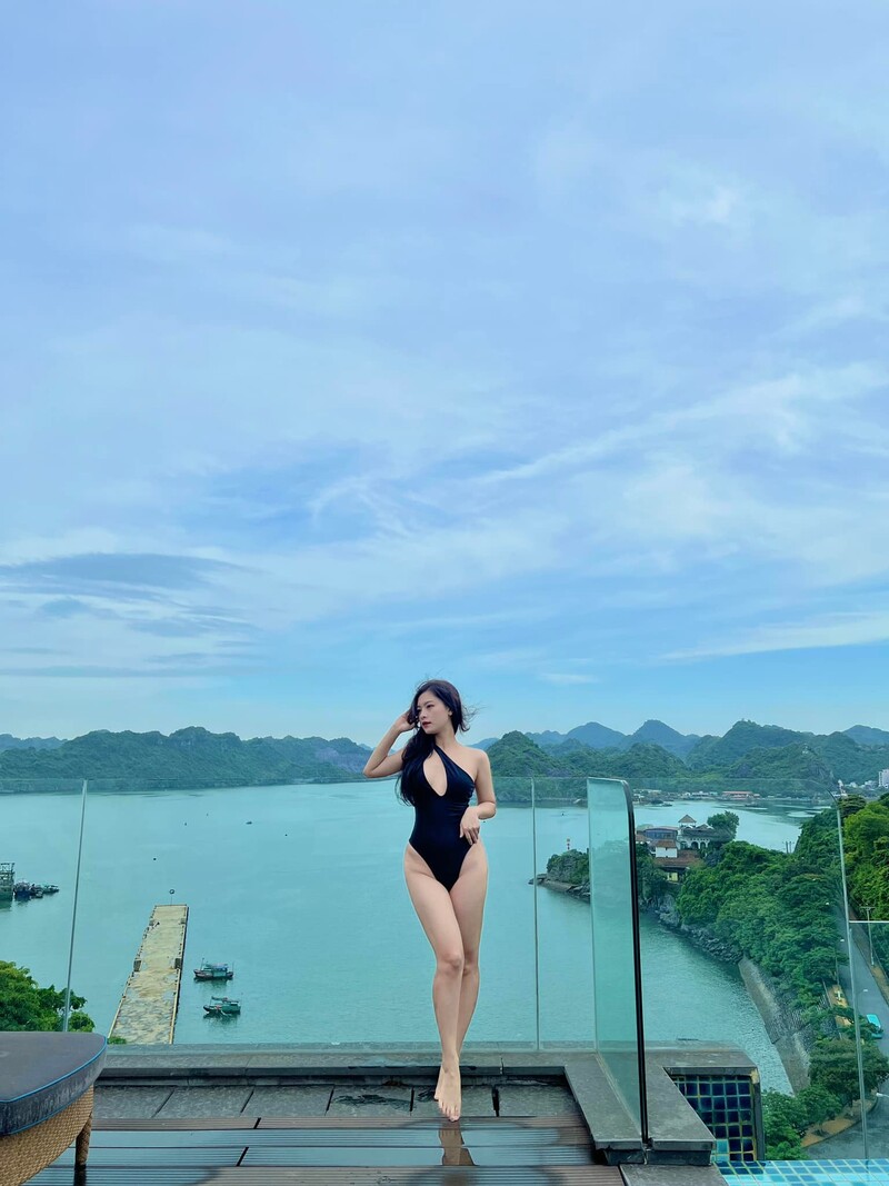 Avatar Linh Châu bikini, thần thái tự tin và phong cách khó cưỡng